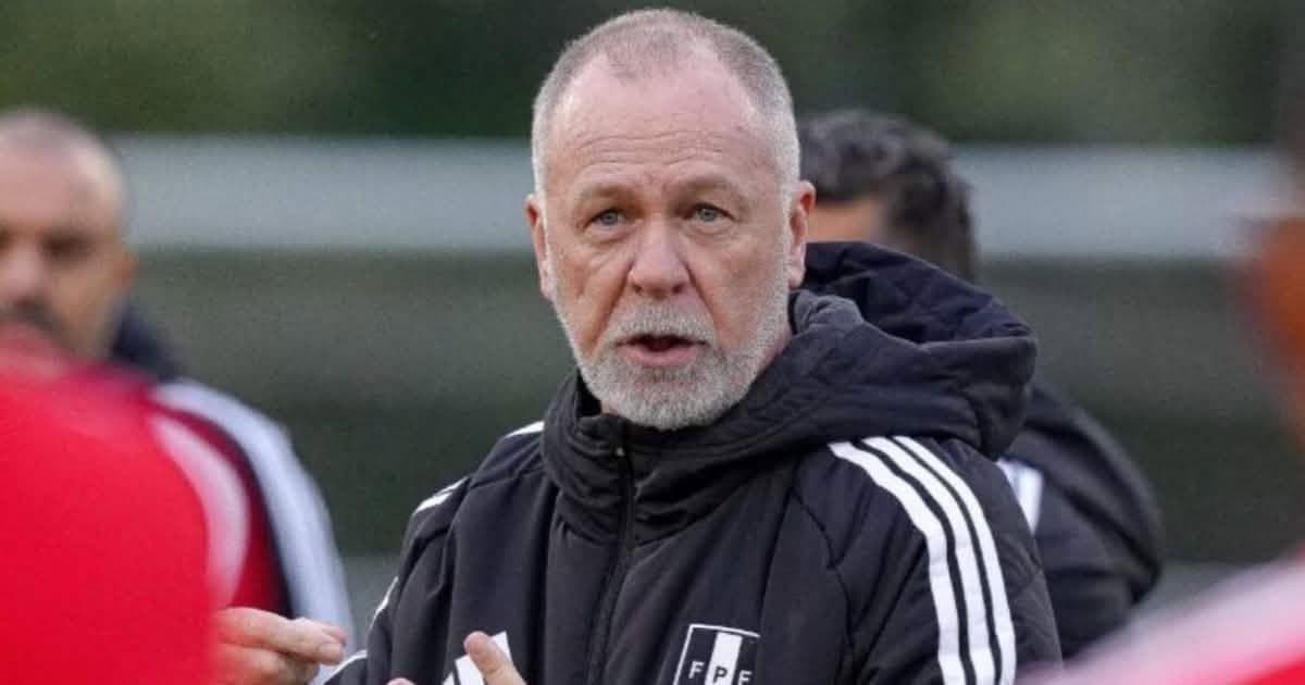 Mano Menezes confirma aJairo Vélez como el ‘10’ de Perú