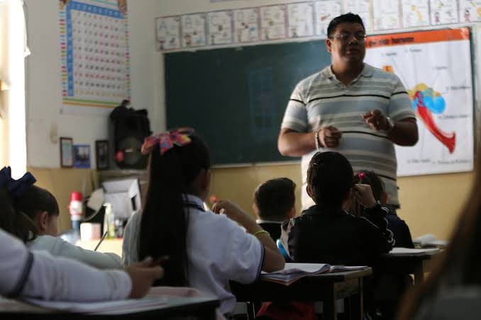 PISA alerta por caída histórica del rendimiento escolar