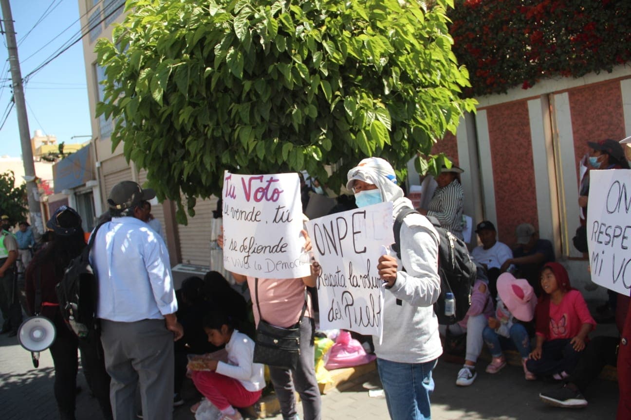 Denuncian vicios en conteo de votos a alcaldía de Cocachacra