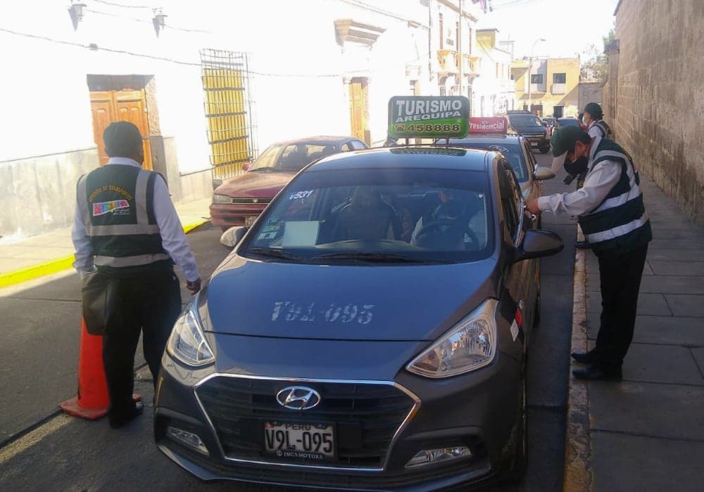 Arequipa: ¿Qué es el plaqueo y qué pasa si no lo cumplo?
