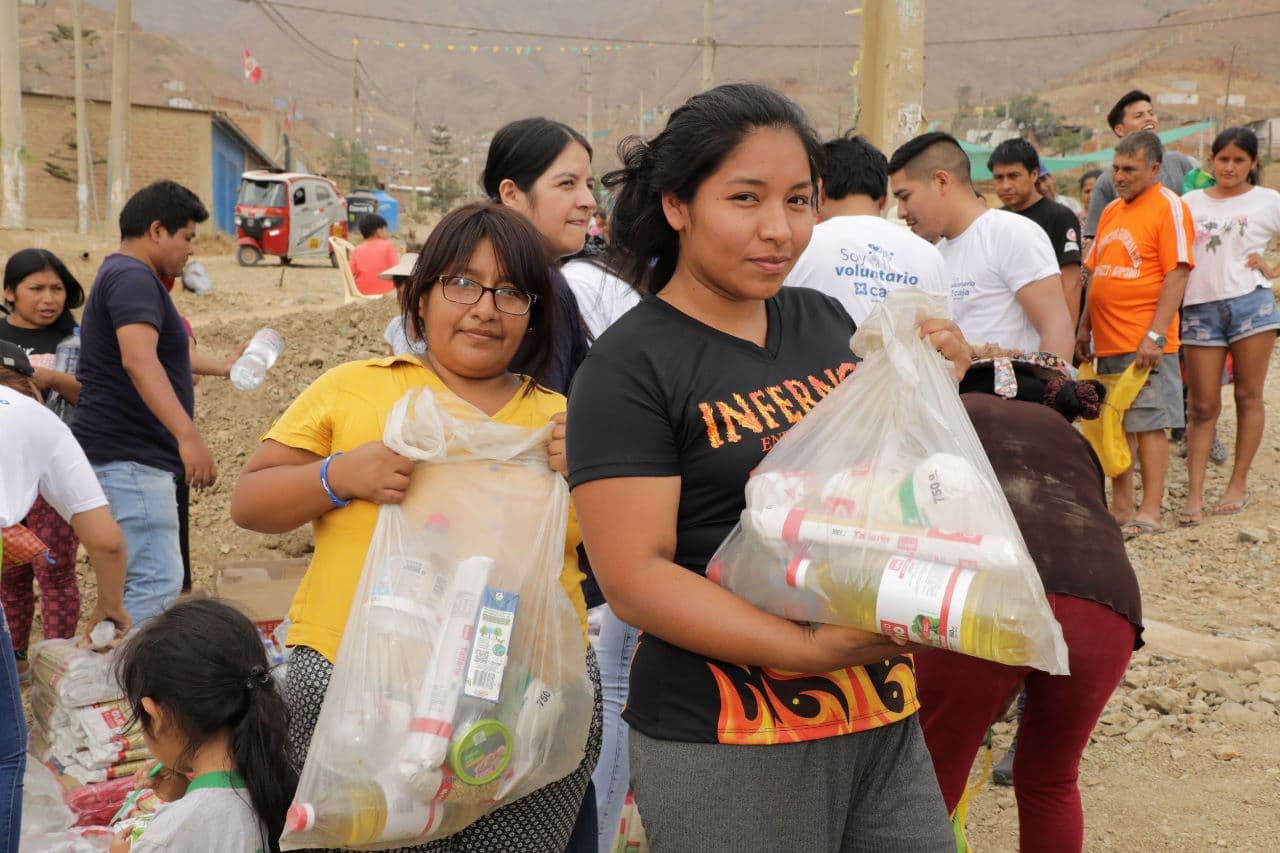 Caja Arequipa lleva ayuda a pobladores de Jicamarca tras paso de huaico