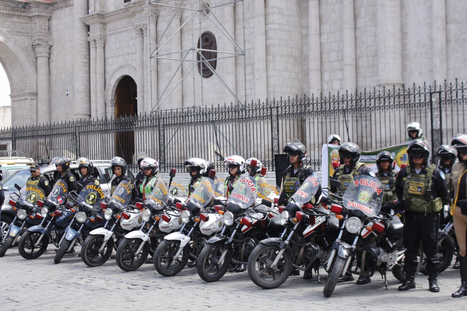 Más de 2 mil policías darán seguridad en Semana Santa