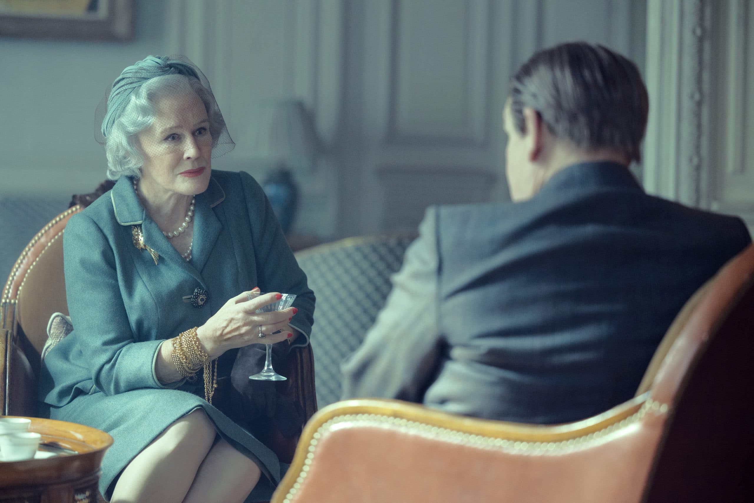 Revelan primer vistazo a la serie dramática ‘The New Look’