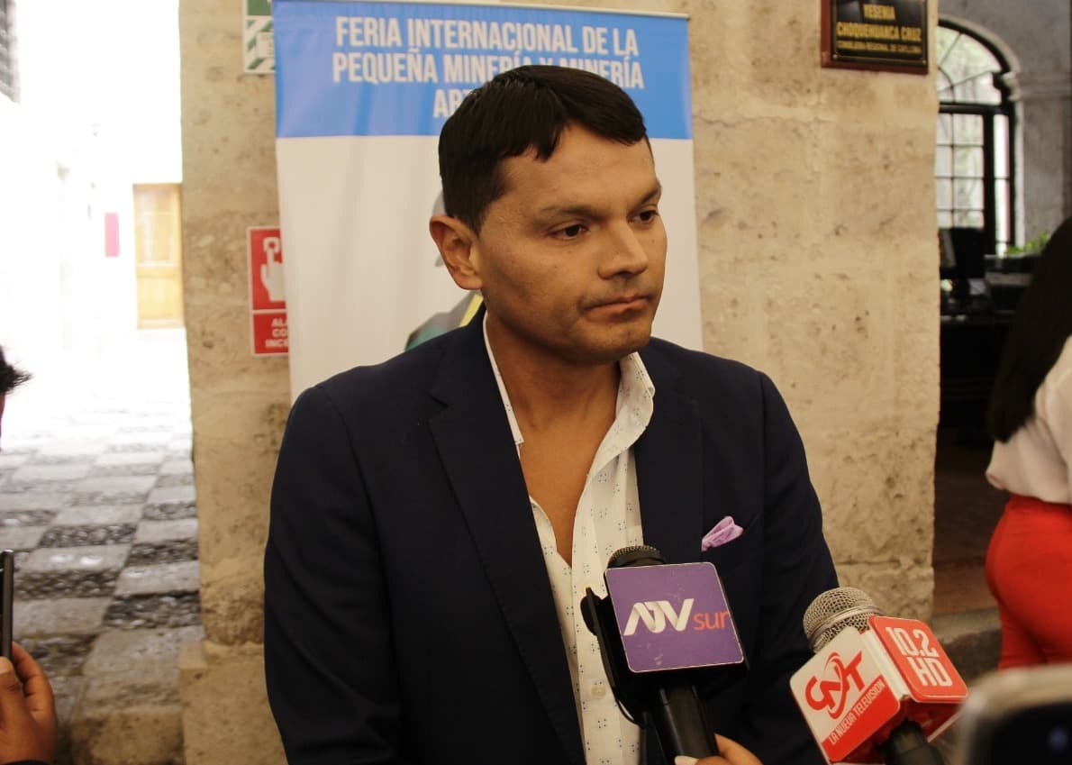 Promoverán formalización minera menor con feria internacional
