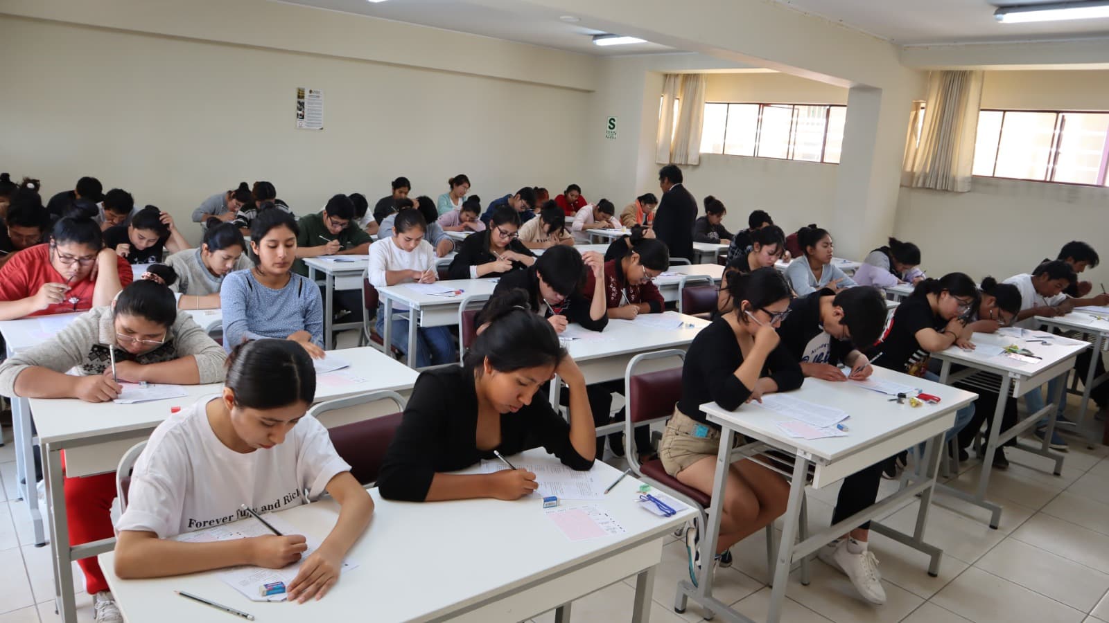 Hasta el 6% de postulantes a la Unsa son jóvenes extranjeros