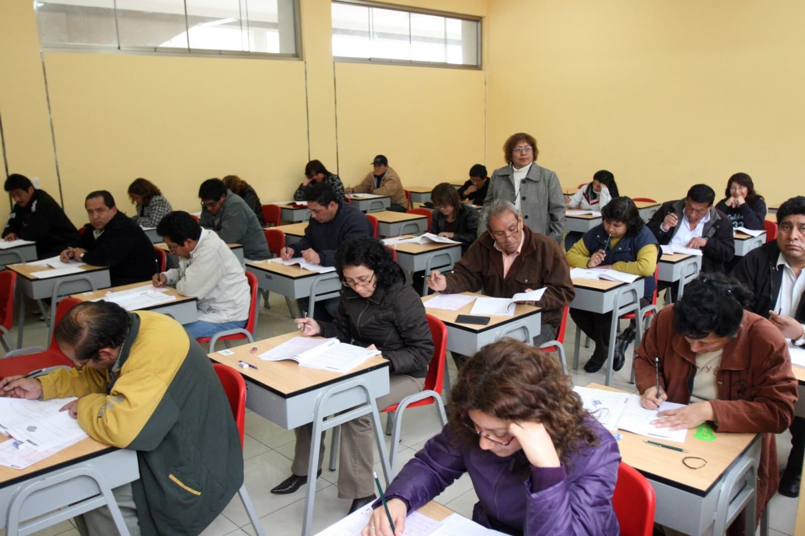 Publican locales de votación de docentes postulantes a la CPM