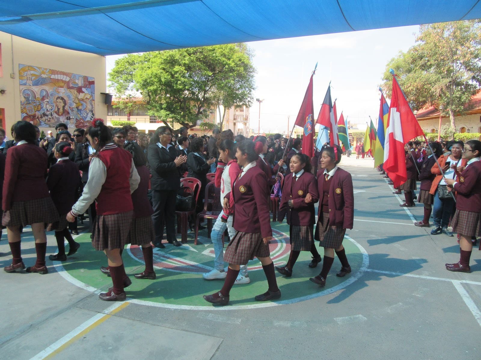 Aumentan casos de acoso a escolares del colegio Micaela Bastidas