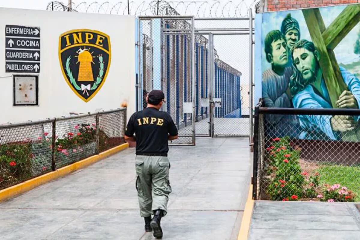 Ministro propone que la PNP controle los penales