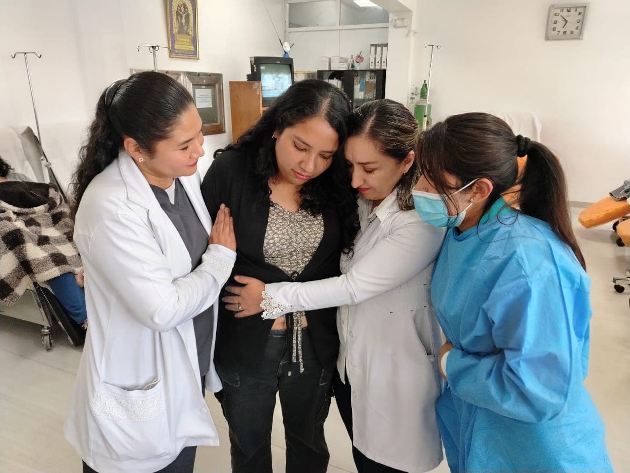 Joven de 28 años ganó la lucha a la leucemia tras 4 años