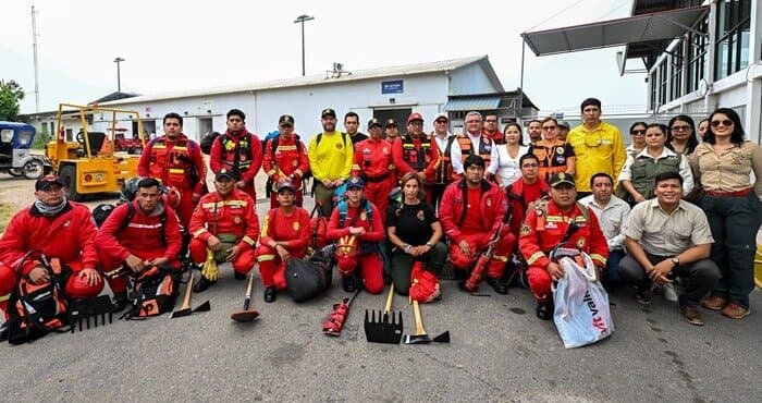 Resaltan labor de los bomberos ante los incendios forestales