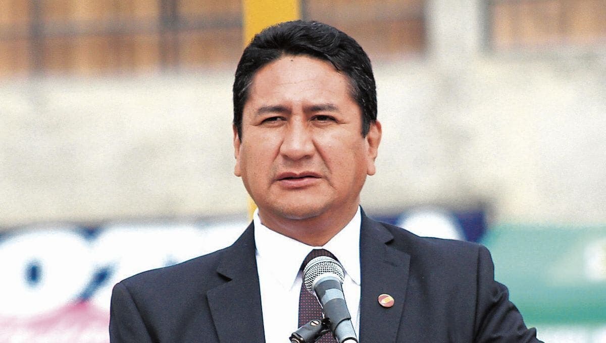 Vladimir Cerrón defiende ley de crimen organizado