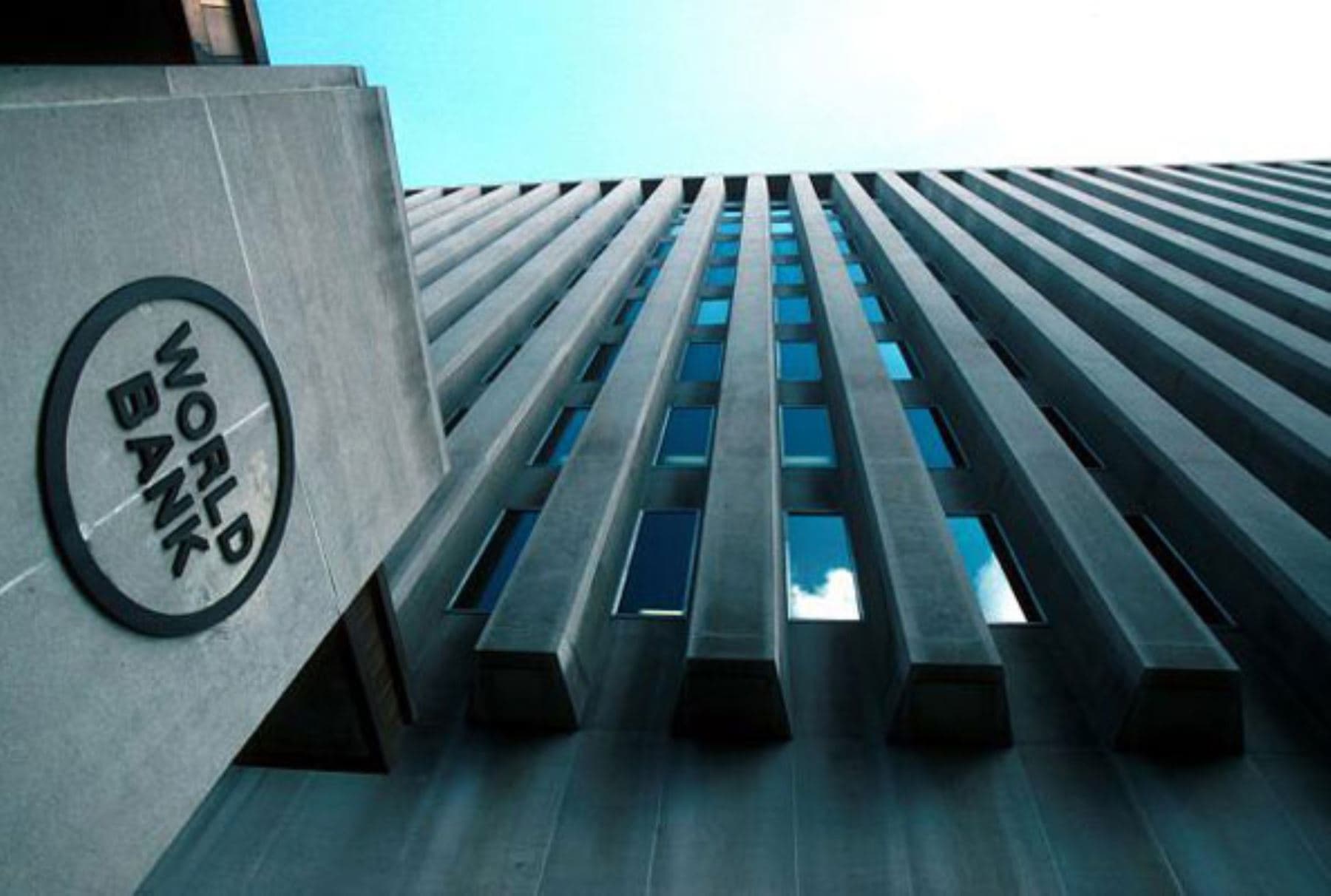 Banco Mundial prevé caída de precios de las materias primas