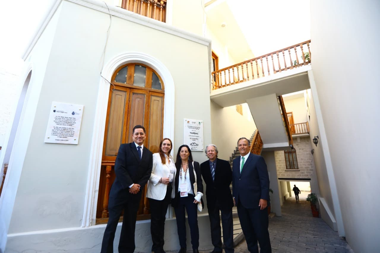Presentan renovada Casa Museo Mario Vargas Llosa en Arequipa