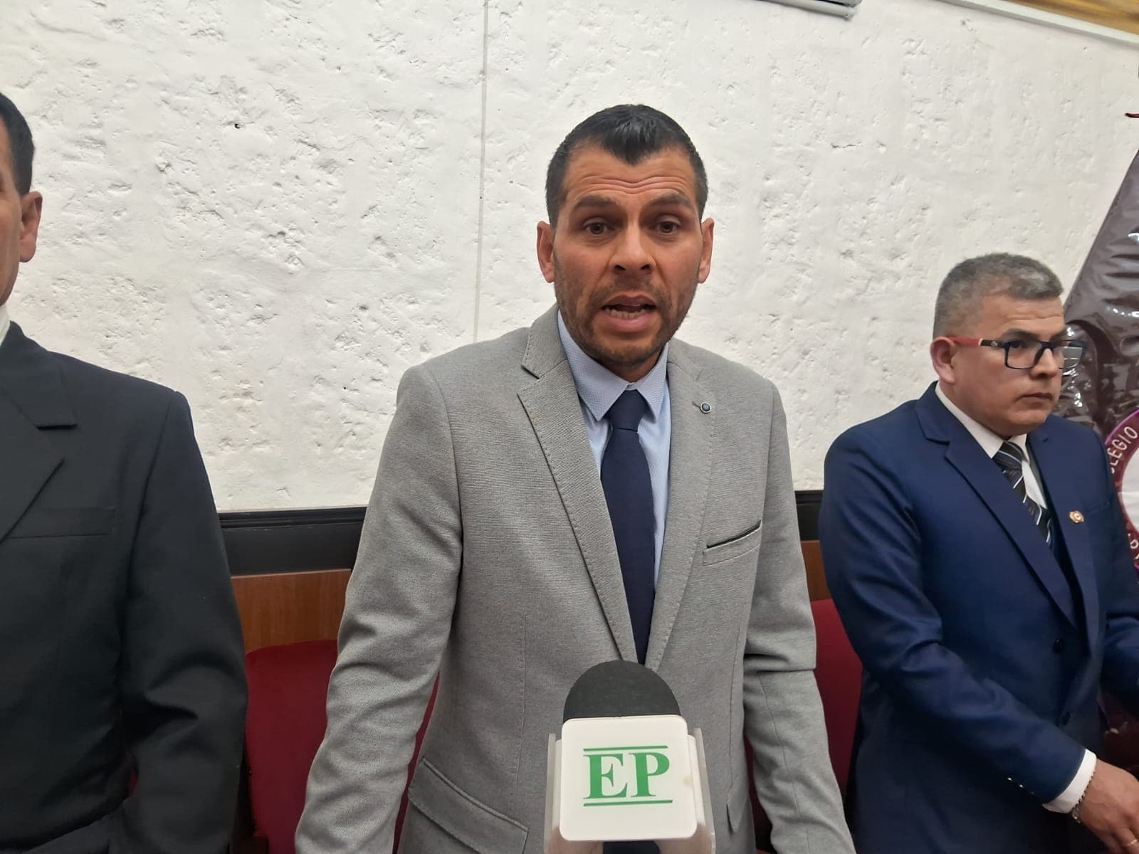 Colegio Médico de Veterinarios de Arequipa vuelve a denunciar a grupo opositor