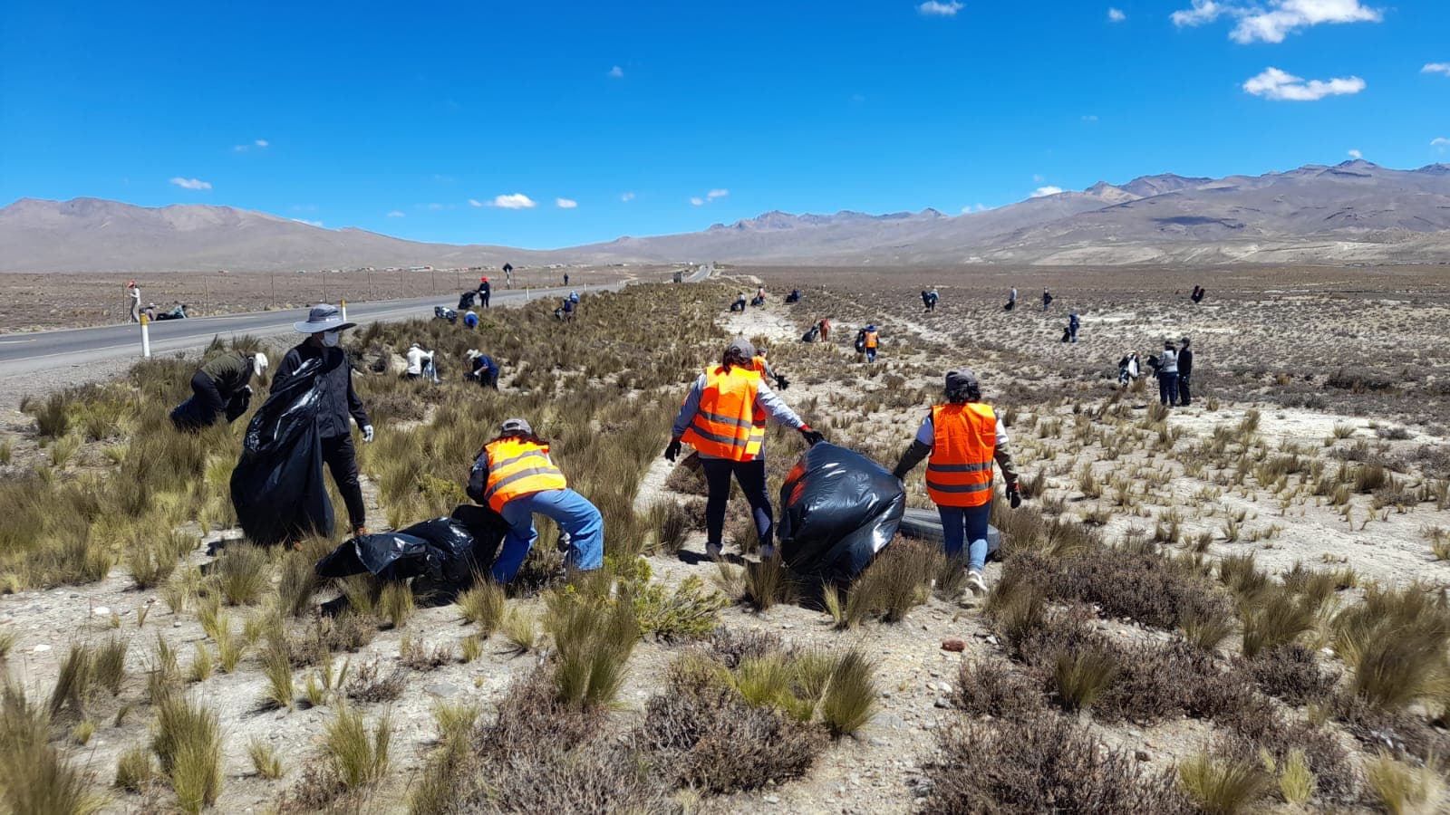 Voluntarios retiraron toneladas de residuos en Yanahuara