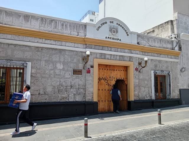 Indecopi confirma cobro indebido en el Colegio de Abogados de Arequipa