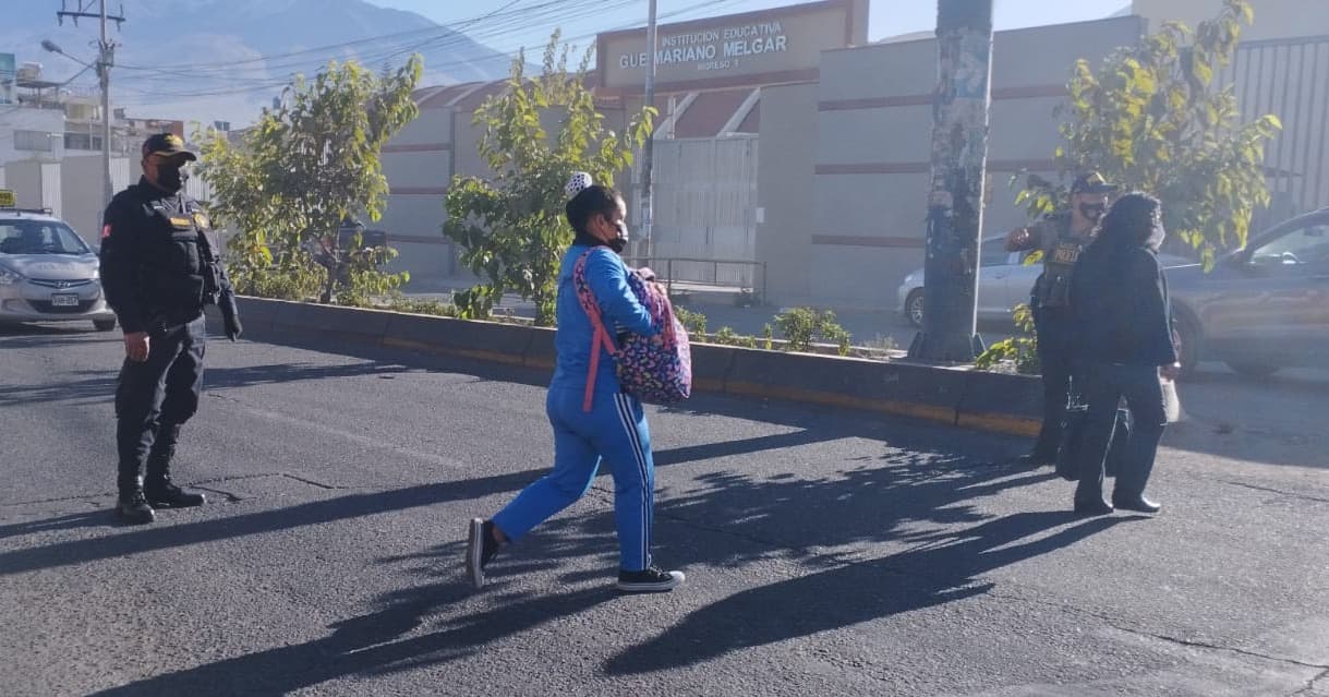 Clases se suspendieron cuando estudiantes iban a sus colegios