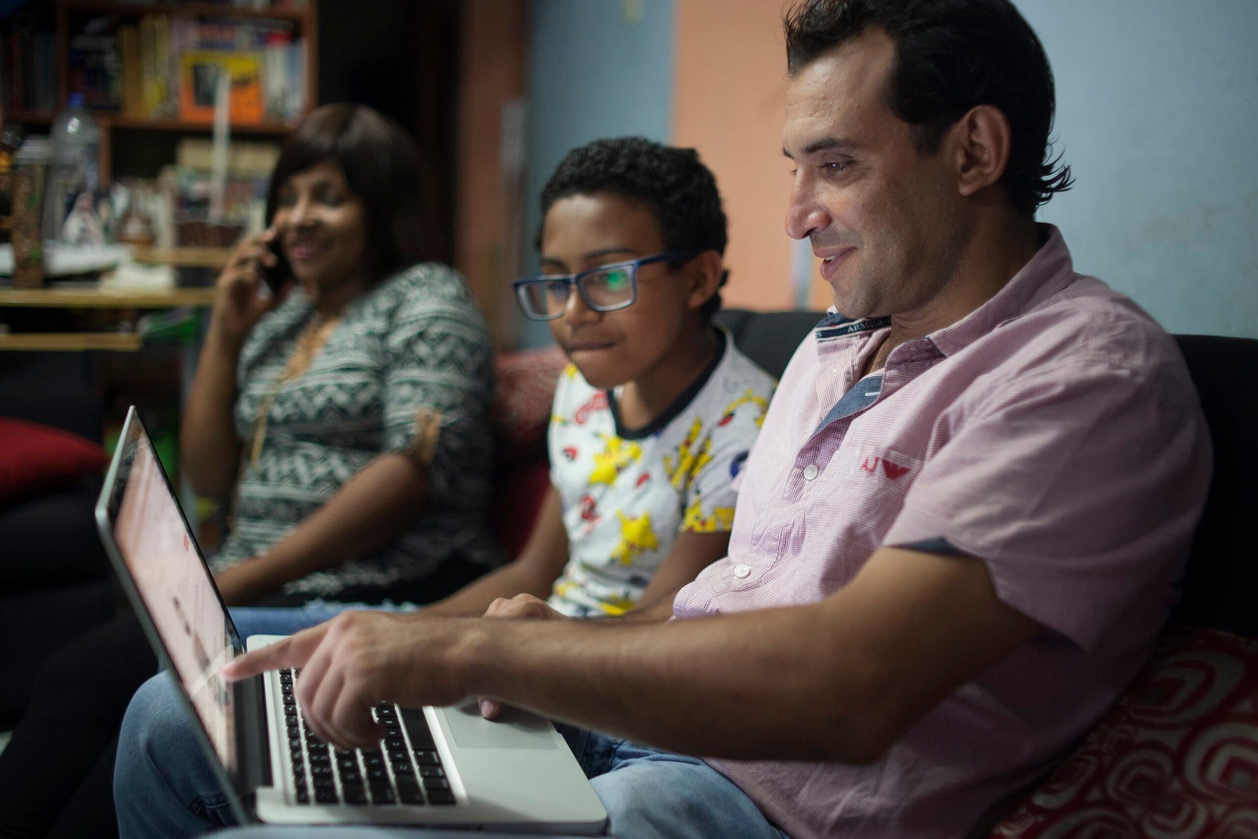 El 96.8 % de hogares peruanos tendría internet en el 2026