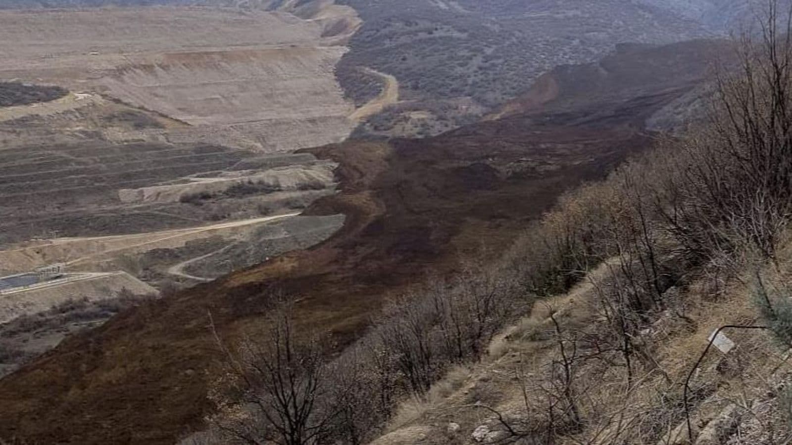 Derrumbe de mina de oro sepultó a nueve trabajadores en Turquía