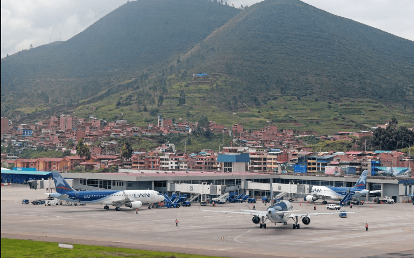 Descartan cierre del aeropuerto Alejandro Velasco Astete