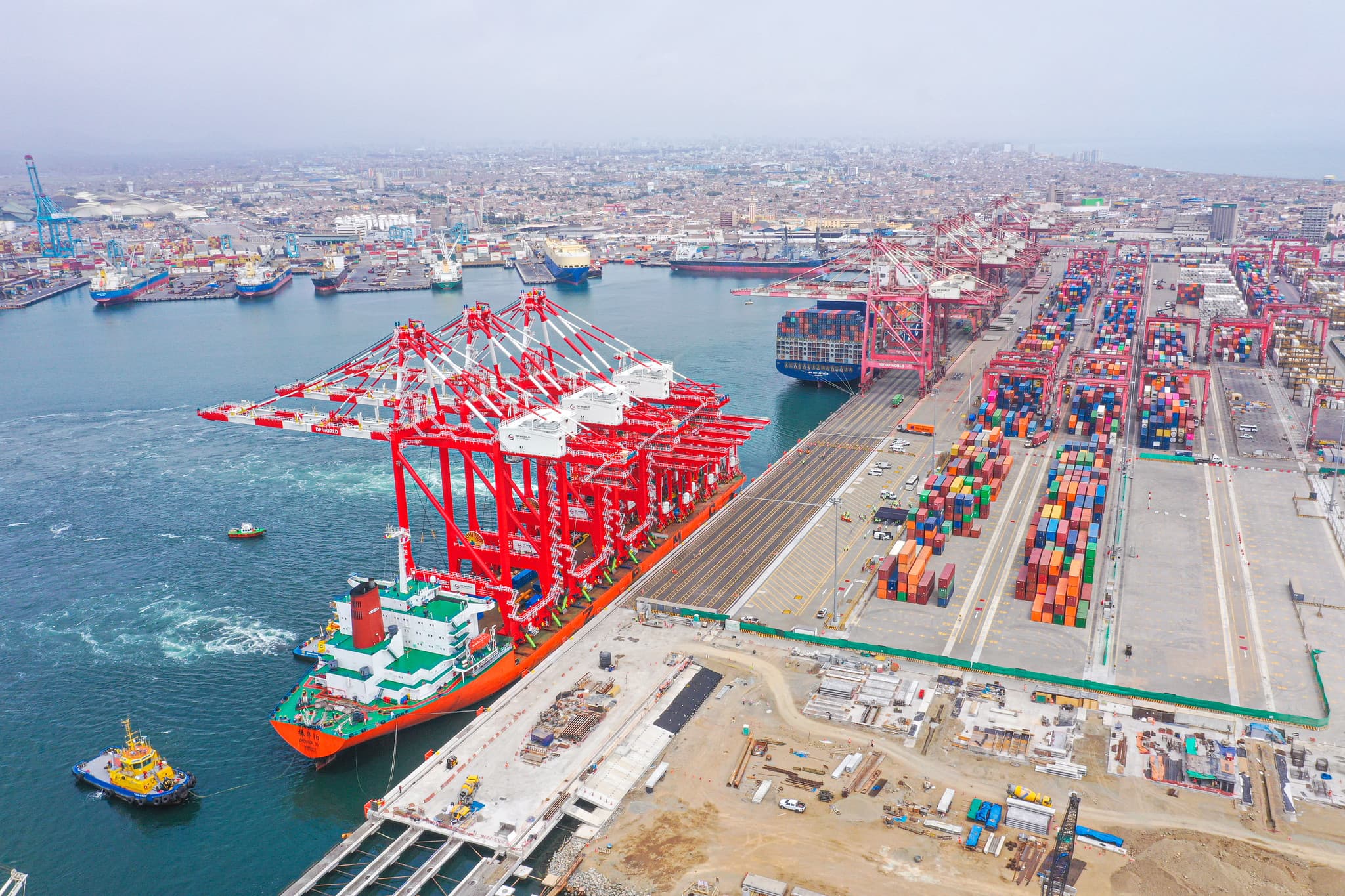 Puertos peruanos movilizan más de 132 millones de toneladas de carga