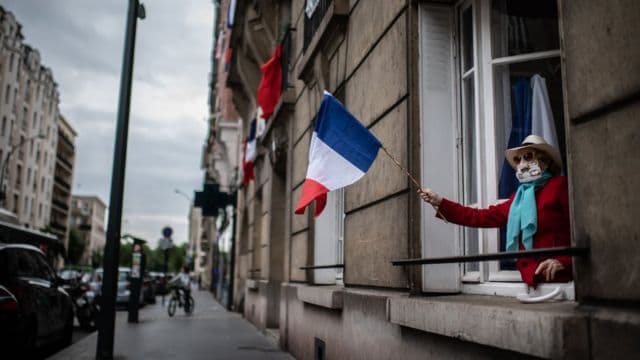 Francia vacunará contra la COVID-19 a fines de año
