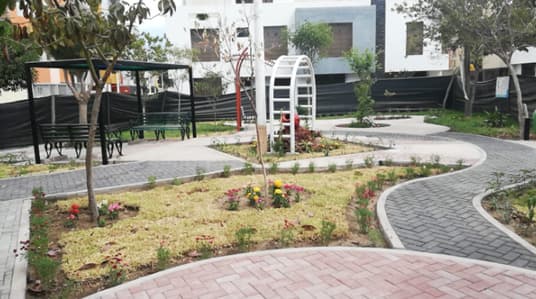 Remodelan parques en el distrito Cayma