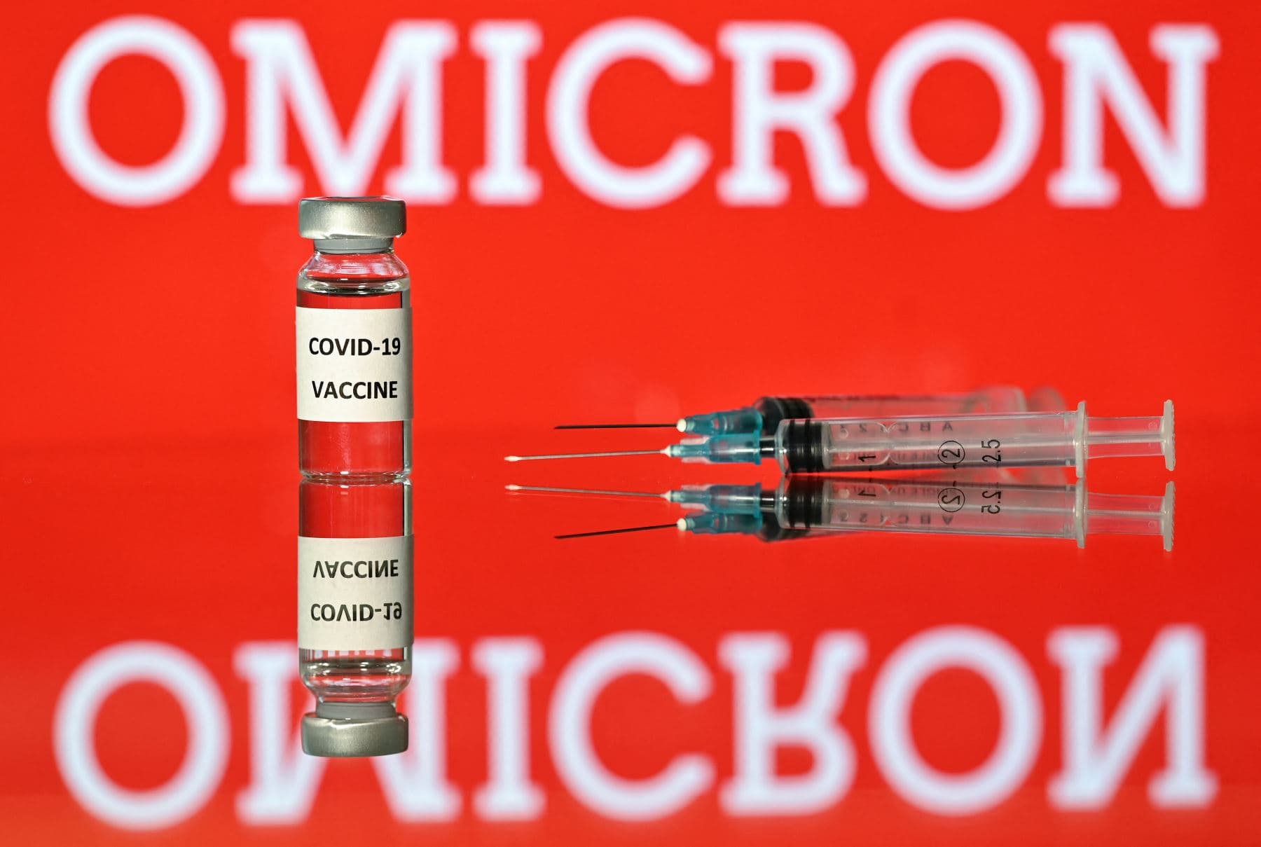 Ómicron vuelve a batir el récord con 21 millones de casos