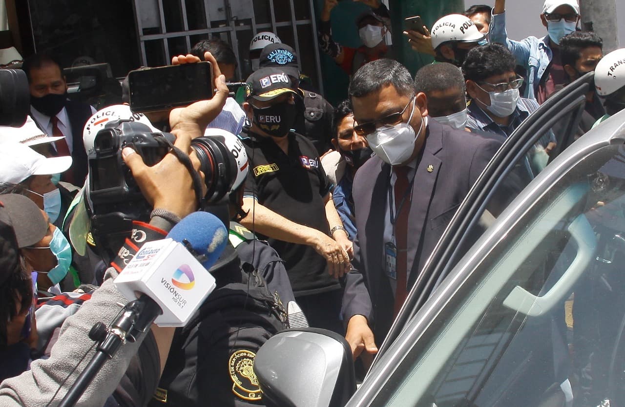 Daniel Urresti inicia con mal pie campaña política en Arequipa