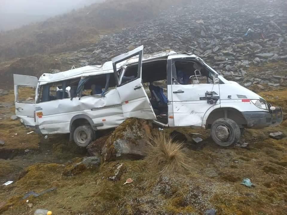 Preparan repatriación de tres turistas muertos en accidente