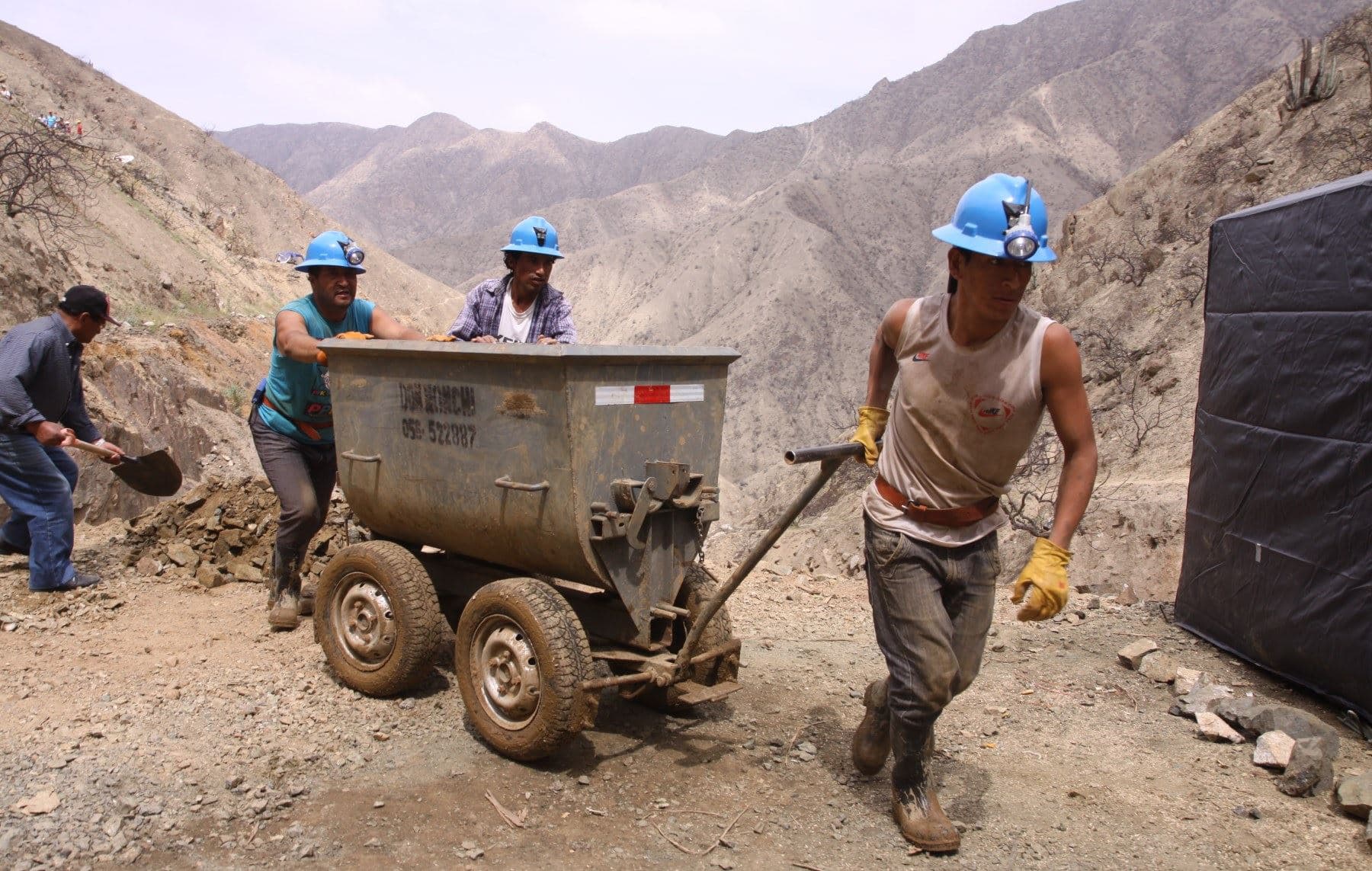 Realizaran congreso para la formalización de pequeños productores mineros