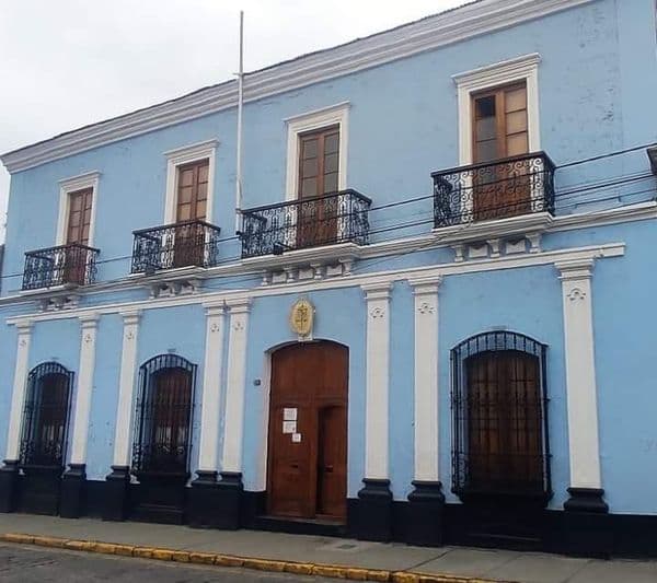 Dan cadena perpetua a padrastro que abusó de 2 menores de edad