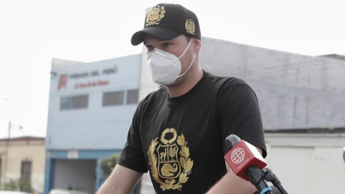 George Forsyth continúa liderando en las encuestas