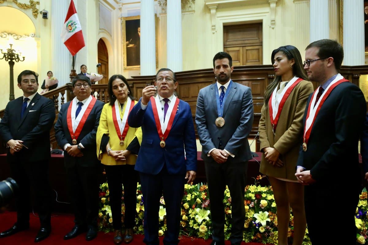 Peschiera fue condecorado por ganar medalla en París 2024