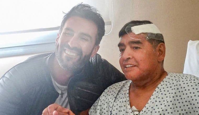 Médico de Maradona falsificó firma por historia clínica