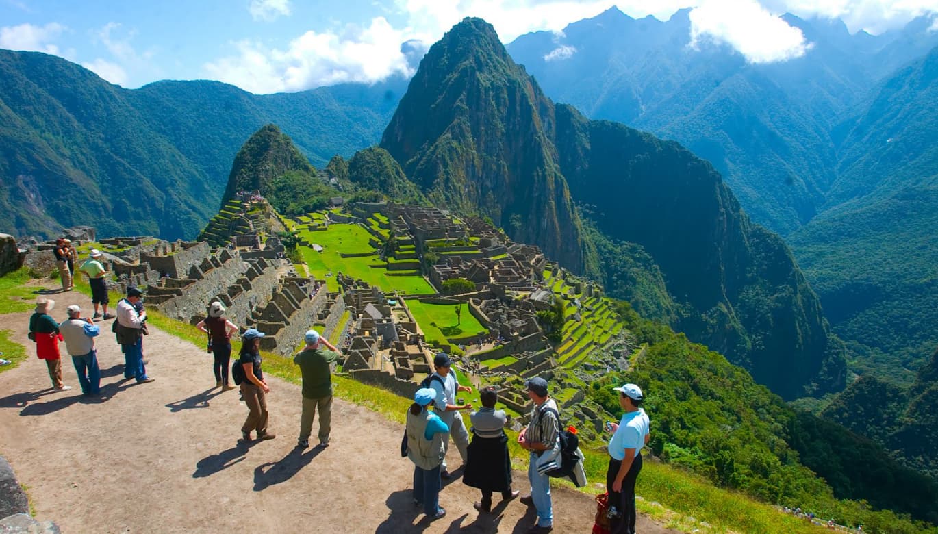 Gobernador Werner Salcedo pide transferir gestión de Machu Picchu