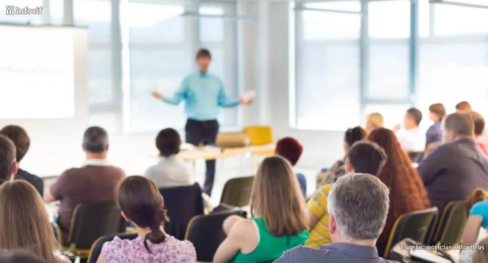 ELIGE realiza charla gratuita para fortalecer a emprendedores