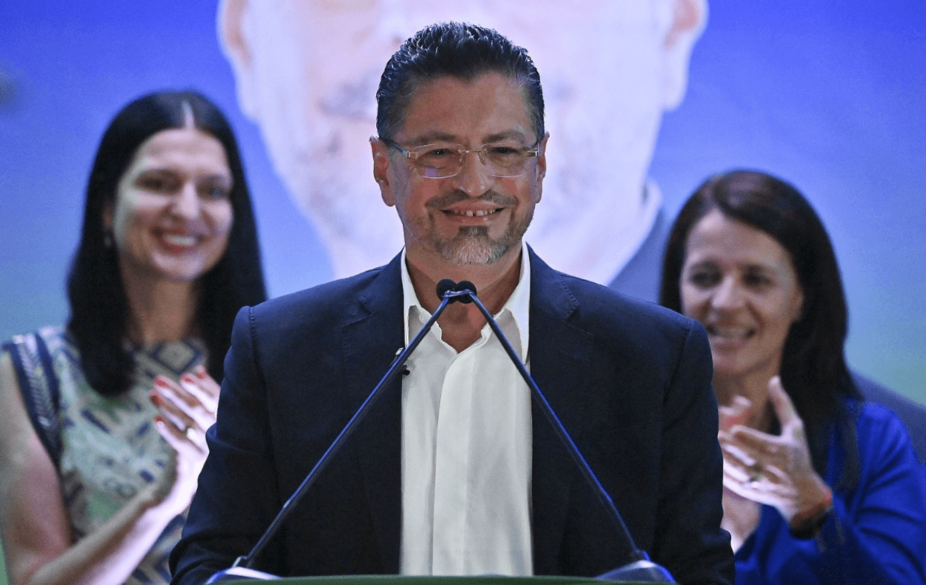 Rodrigo Chaves es el nuevo presidente de Costa Rica