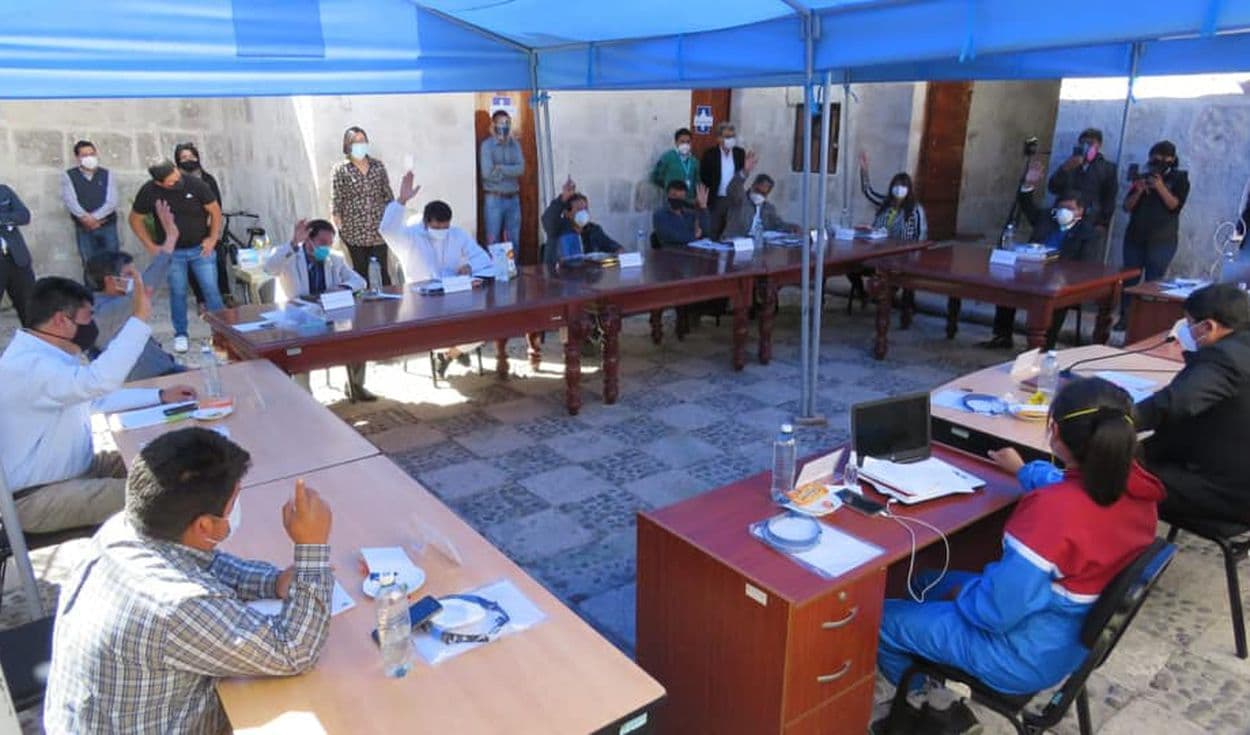 Consejeros de mayoría de Arequipa beneficiados con viáticos
