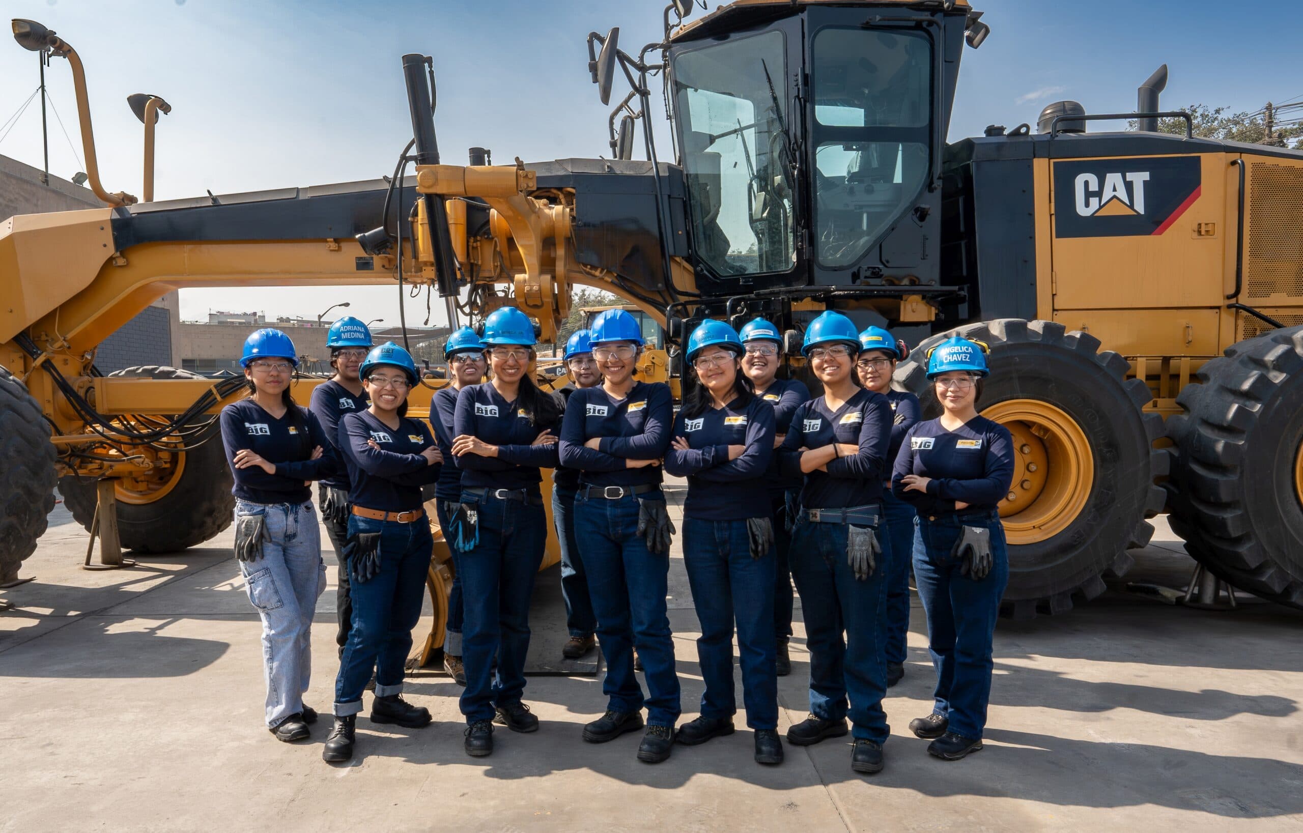 Ferreyros lanza 100 nuevas becas DreamBIG
