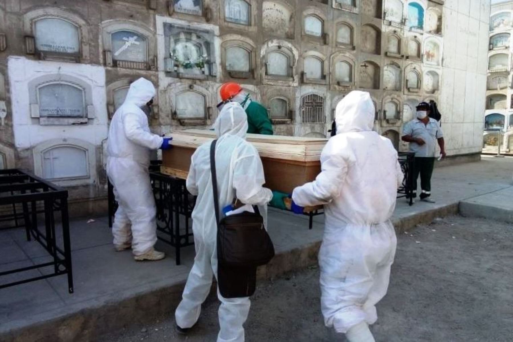 COVID-19: Nuevo pico de fallecidos en un solo día