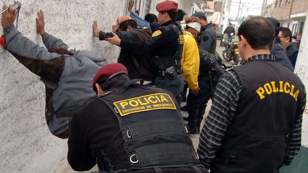 Deportan a 15 extranjeros en situación ilegal en este año