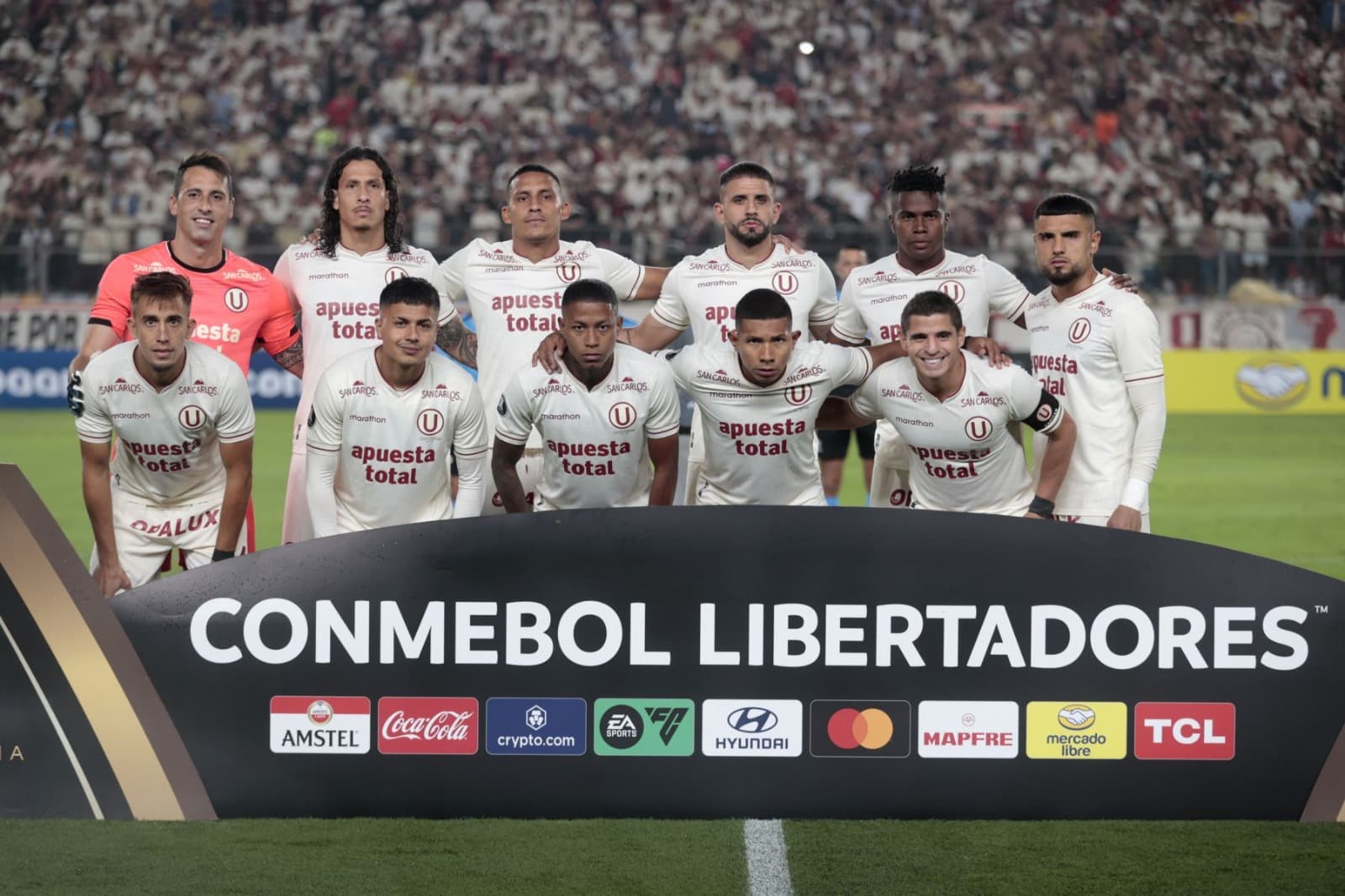 Universitario busca los tres puntos ante Botafogo en Lima