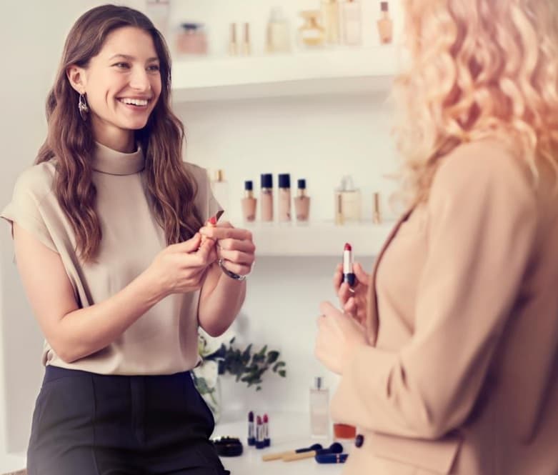 Cada vez más personas invierten recursos en resaltar su belleza