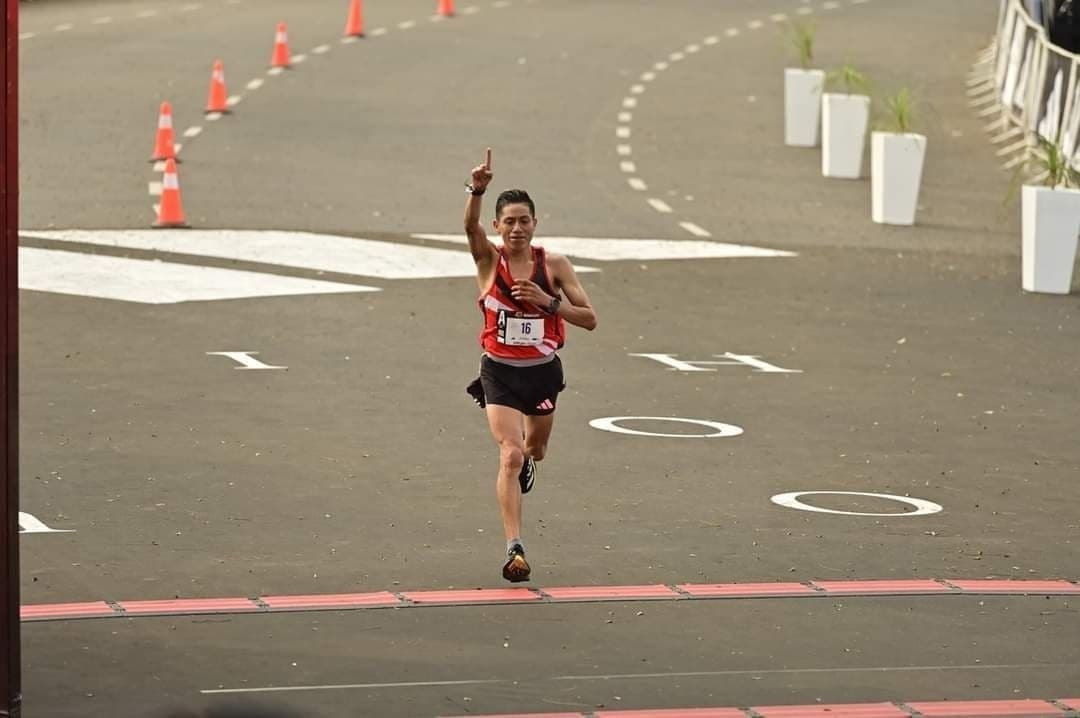 Peruano ganó maratón de Buenos Aires