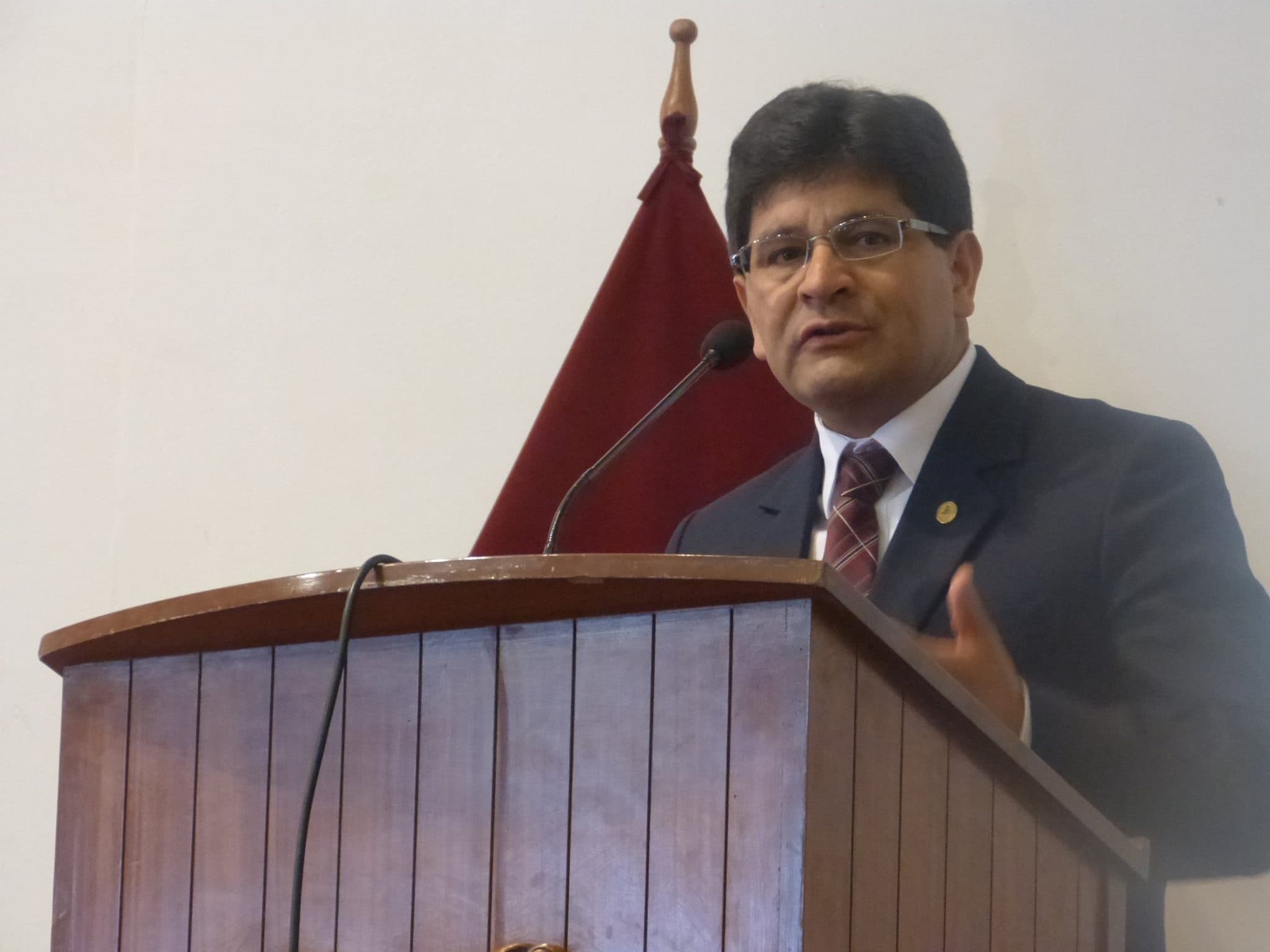 Rector de la UNSA es responsabilizado por la Contraloría