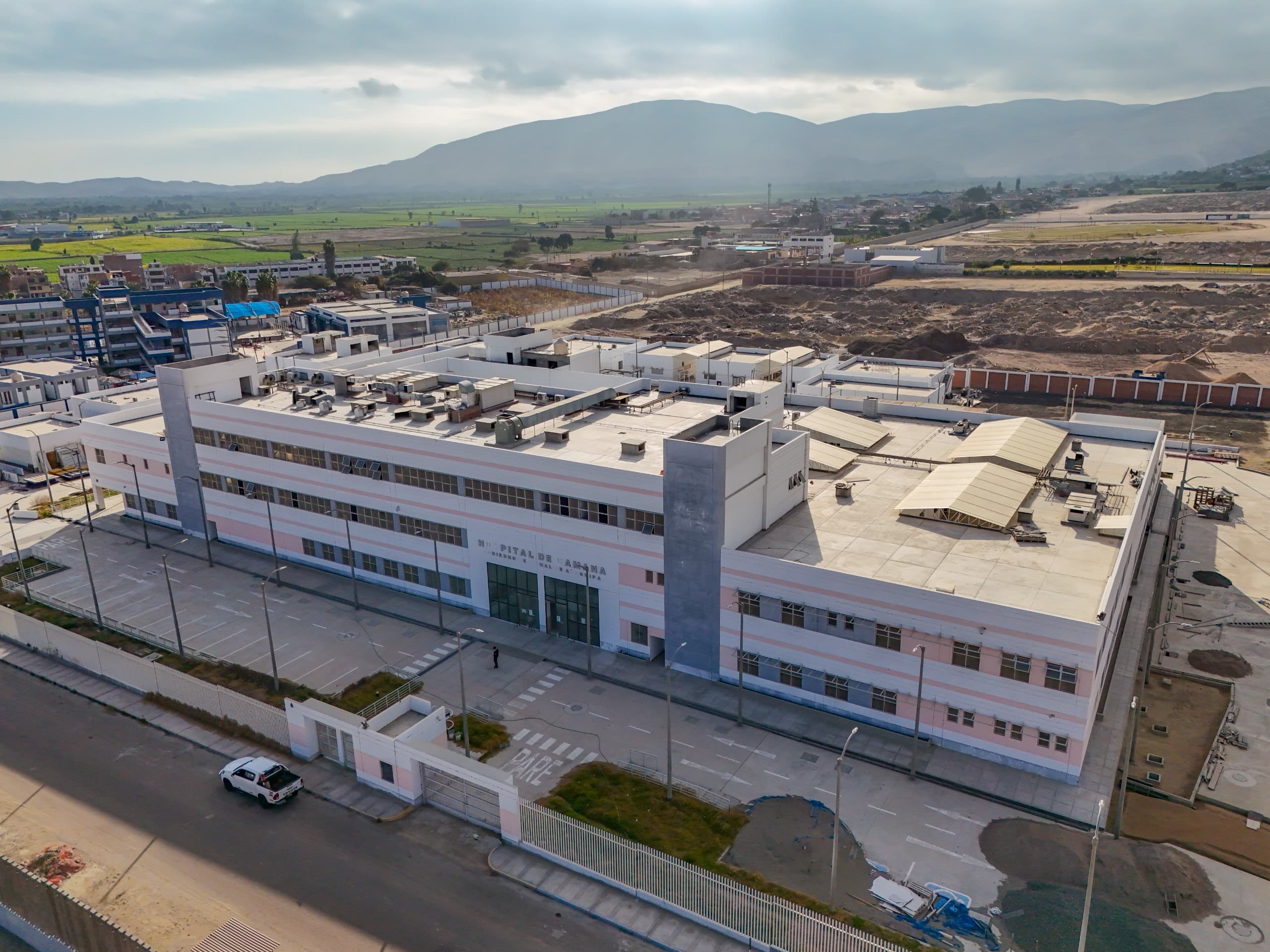 Aprueban endeudamiento de S/ 287 millones para culminar hospitales en Arequipa
