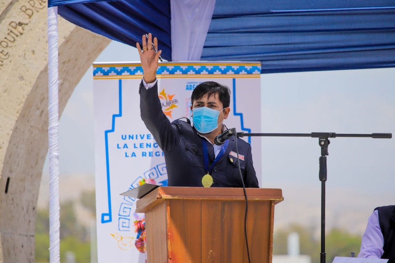 Multa para el gobernador de Arequipa