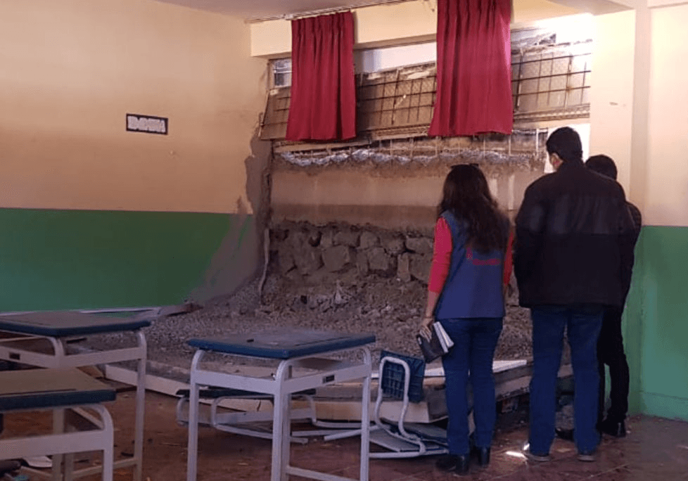 Culpan a comuna por incidente en colegio