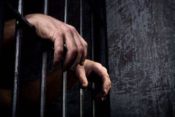 Sentencian con 24 años de prisión a sujeto por trata de personas